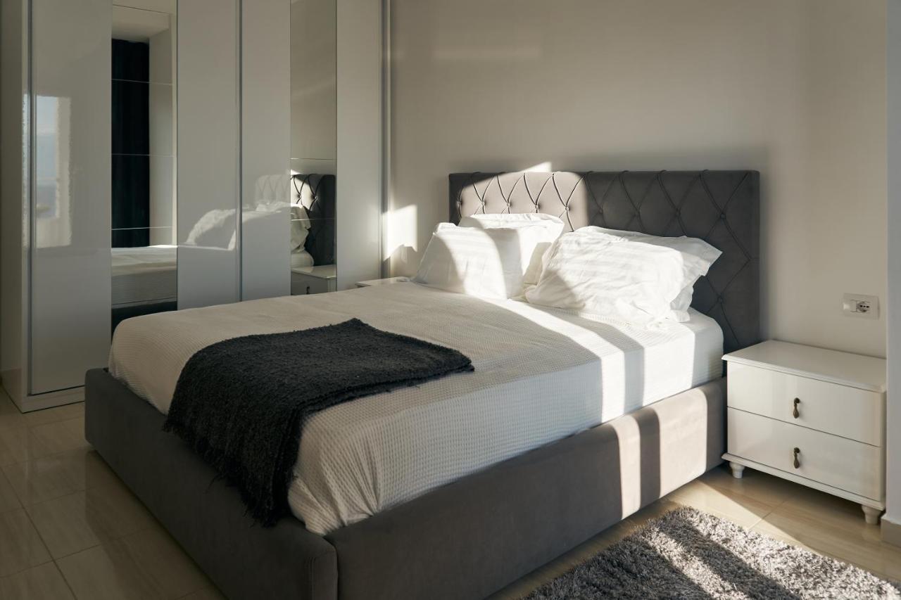 The Garrison Apartment Sarandë エクステリア 写真
