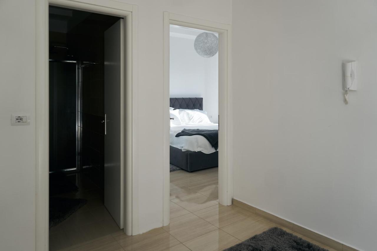 The Garrison Apartment Sarandë エクステリア 写真