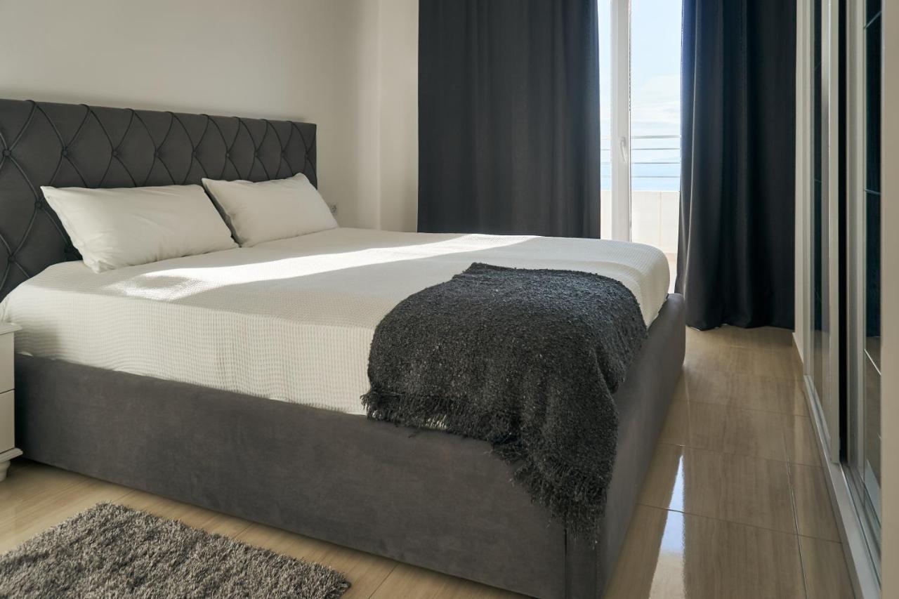 The Garrison Apartment Sarandë エクステリア 写真