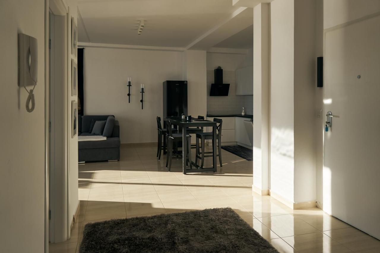 The Garrison Apartment Sarandë エクステリア 写真